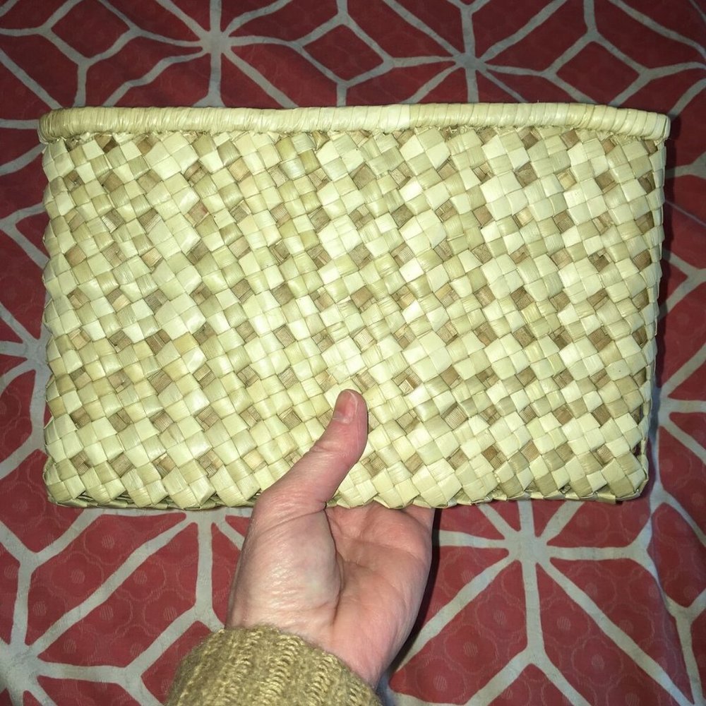 Kultura Straw Weave Zipper Clutch Wallet Bag NWT